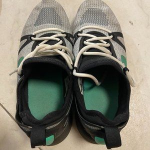 NIKE SHOES MEN SIZE 8